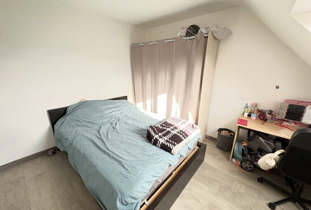 VM2493-ELYSEEGALLIC-VG-05022026-014946-2