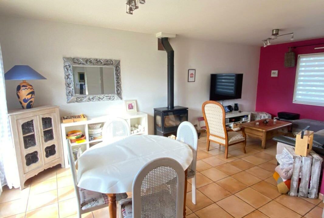 VM2506-ELYSEEGALLIC-VG-24022026-015248-2