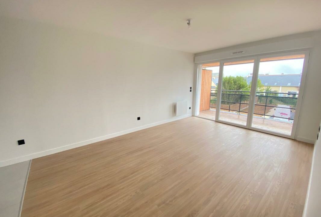 LA2891-ELYSEEGALLIC-VG-05032026-022436-2