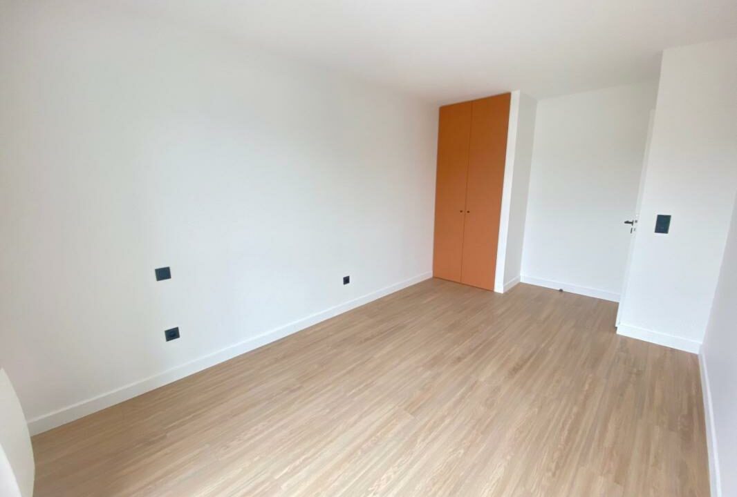 LA2891-ELYSEEGALLIC-VG-05032026-022436-4