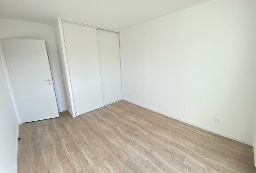 LM2514-ELYSEEGALLIC-VG-04032026-135315-4