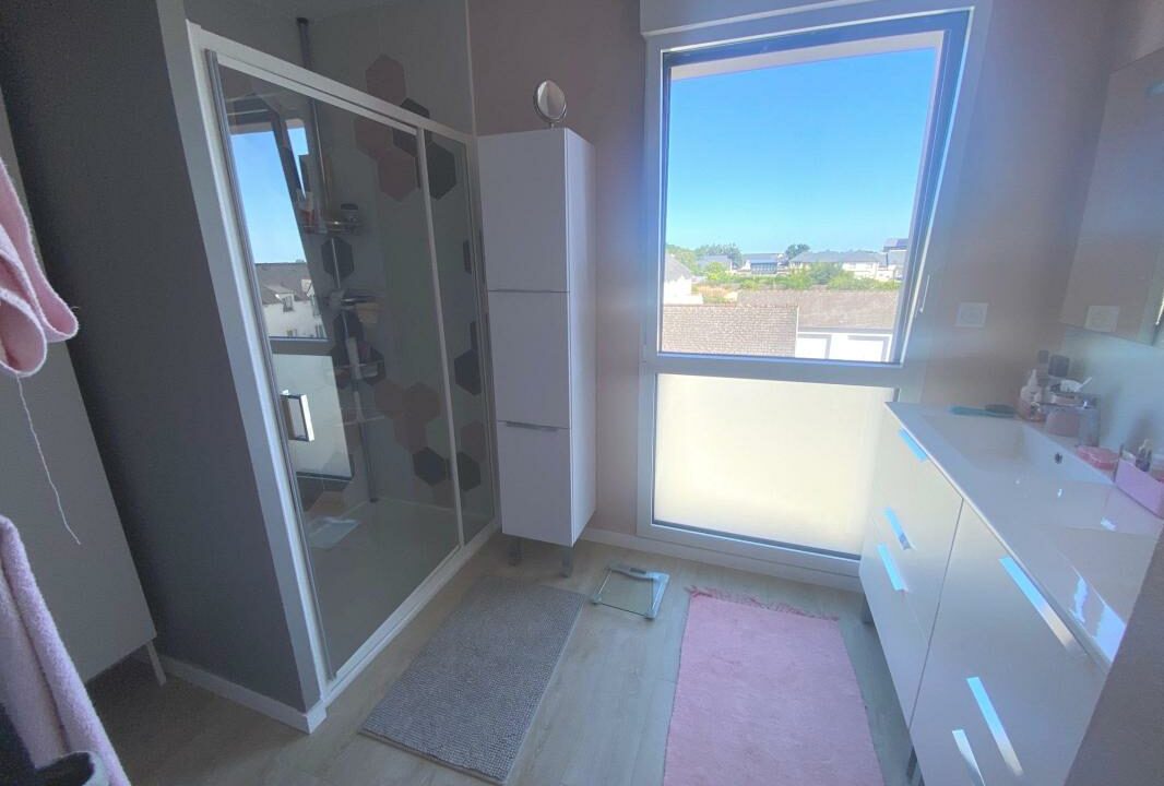 VA2800-ELYSEEGALLIC-VG-21032026-022726-5