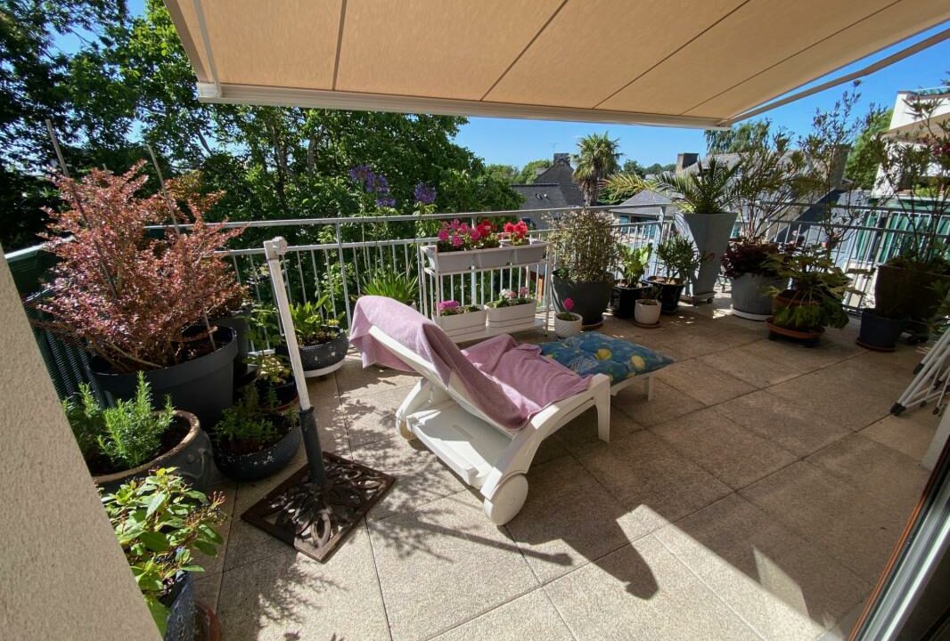 VA2800-ELYSEEGALLIC-VG-21032026-022726-8