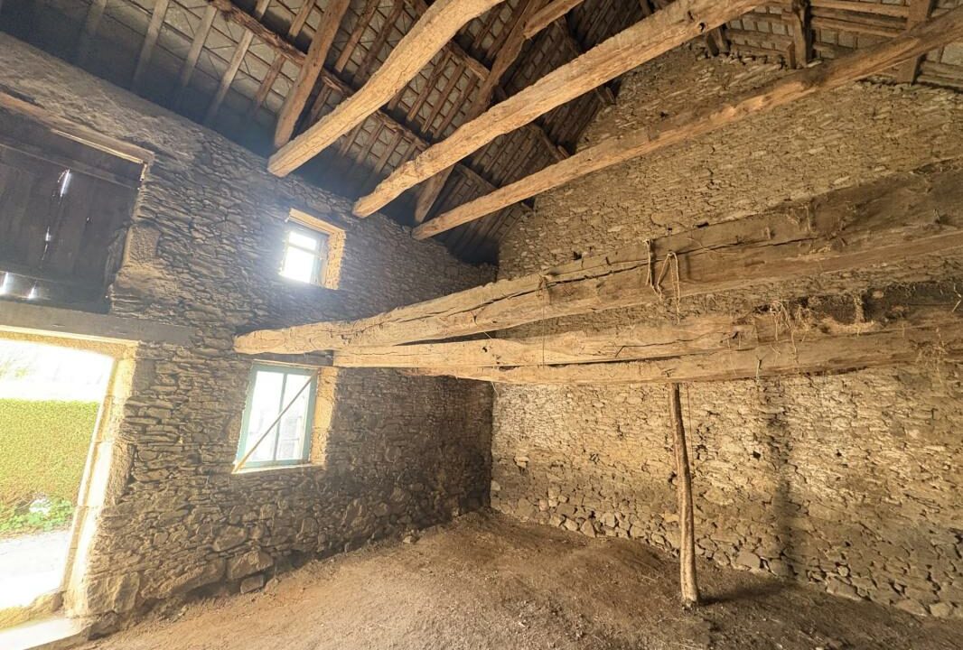 VM2307-ELYSEEGALLIC-VG-21032026-140043-9