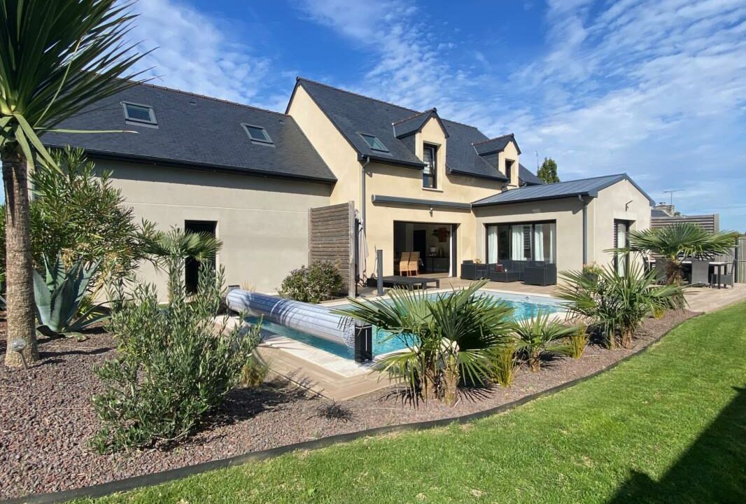 VM2312-ELYSEEGALLIC-VG-19032026-134804