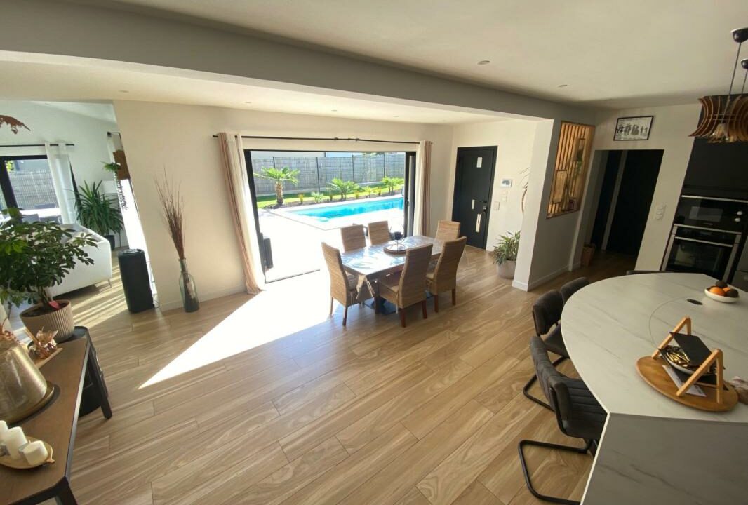 VM2312-ELYSEEGALLIC-VG-19032026-134804-2