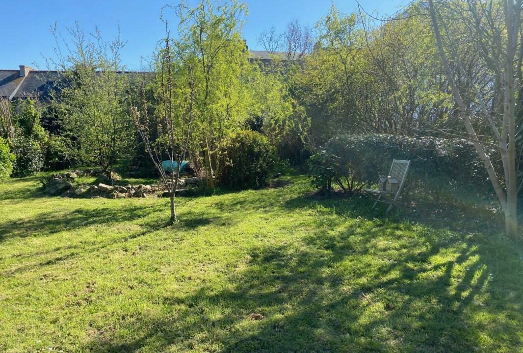 VM2343-ELYSEEGALLIC-VG-14032026-140332-1