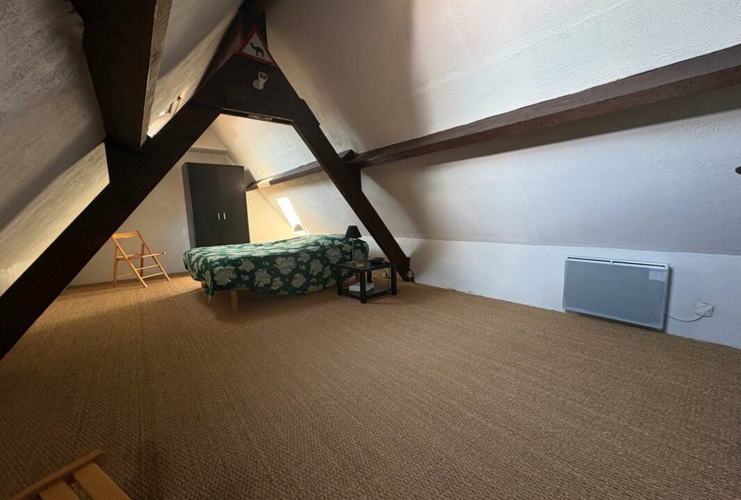 VM2403-ELYSEEGALLIC-VG-21032026-140045-7