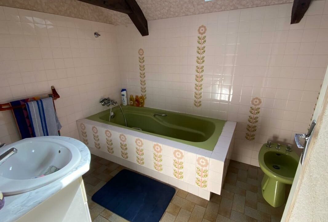 VM2415-ELYSEEGALLIC-VG-04032026-135313-4