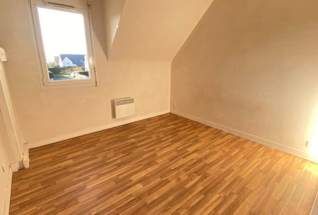 VM2478-ELYSEEGALLIC-VG-04032026-022304-3