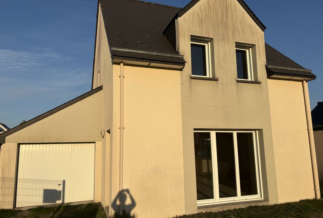 VM2478-ELYSEEGALLIC-VG-06032026-140158