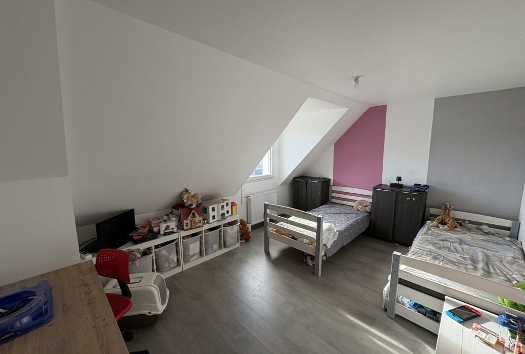 VM2493-ELYSEEGALLIC-VG-07032026-021827-10