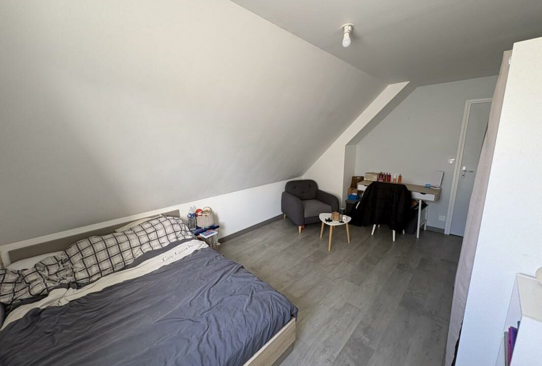 VM2493-ELYSEEGALLIC-VG-07032026-021827-13