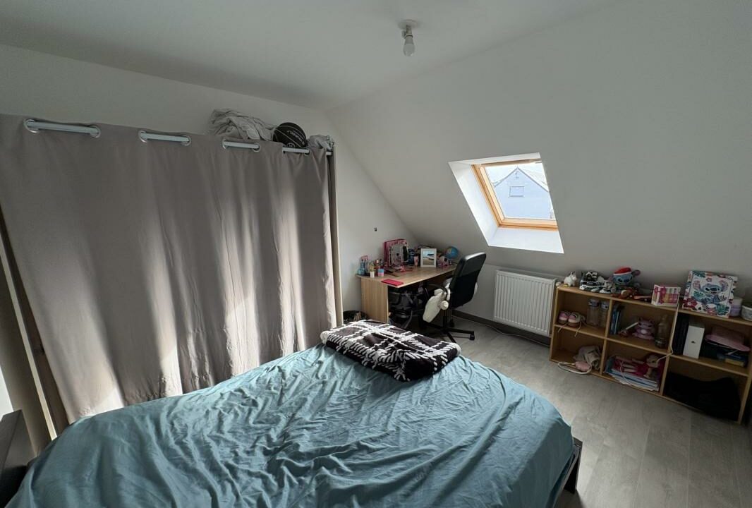 VM2493-ELYSEEGALLIC-VG-07032026-021827-9