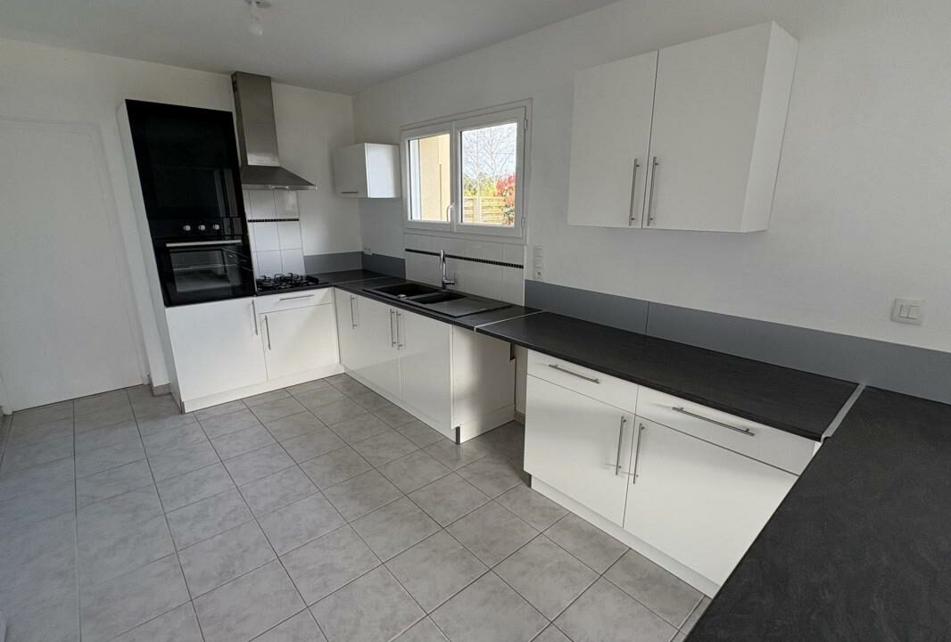 VM2519-ELYSEEGALLIC-VG-14032026-014928-1