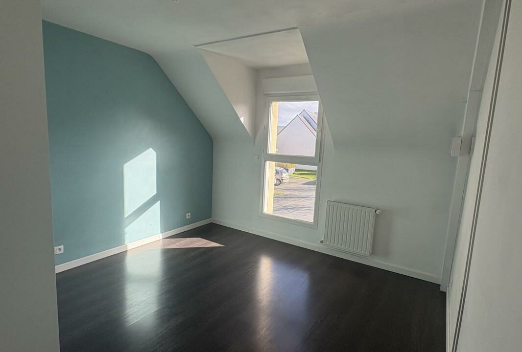 VM2519-ELYSEEGALLIC-VG-14032026-014928-6