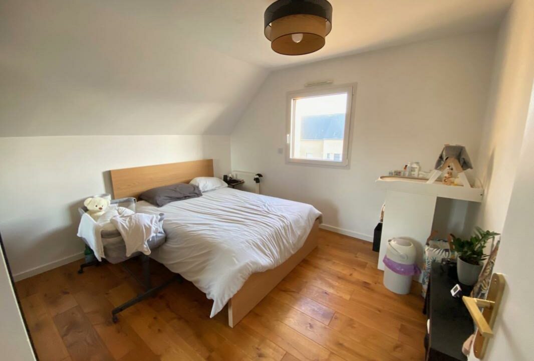 LM2530-ELYSEEGALLIC-VG-03042026-015227-3