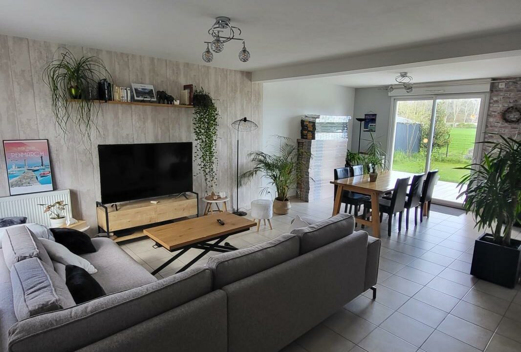 LM2534-ELYSEEGALLIC-VG-15042026-015502-2