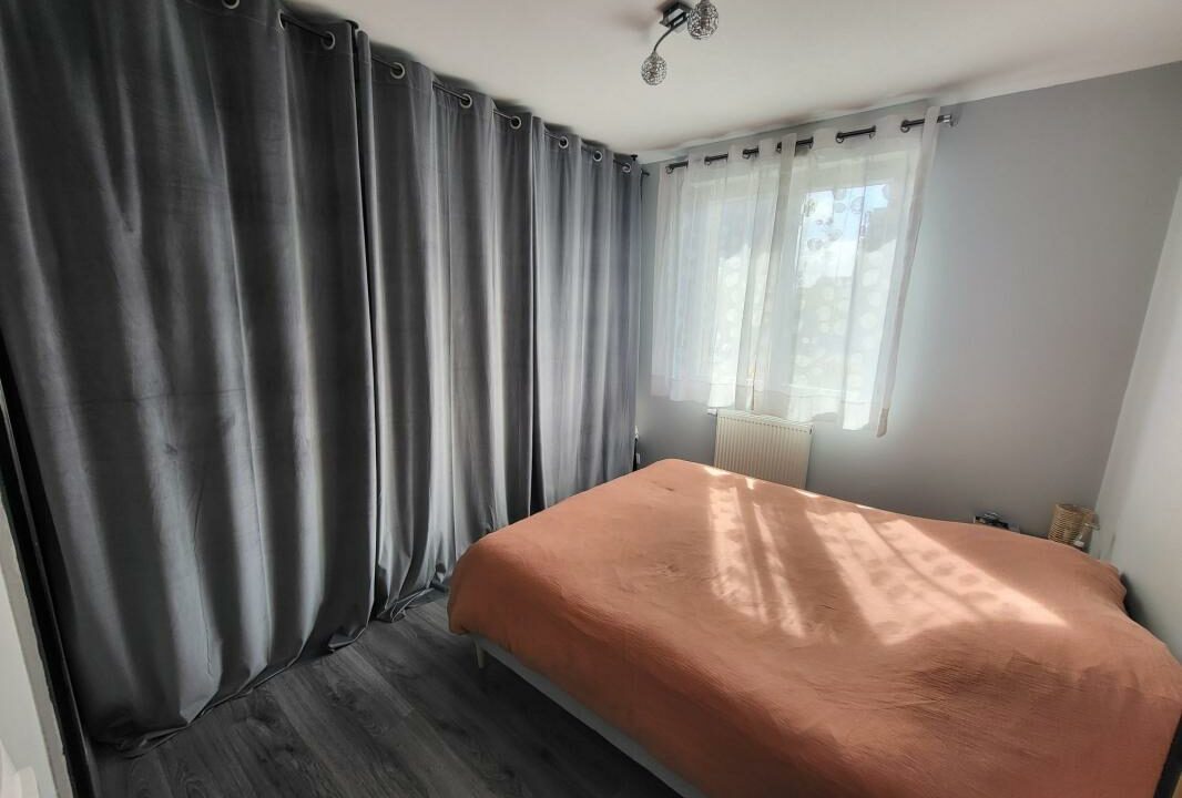 LM2534-ELYSEEGALLIC-VG-15042026-015502-4