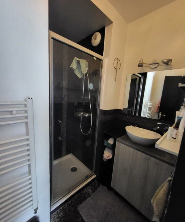 LM2534-ELYSEEGALLIC-VG-15042026-015502-5