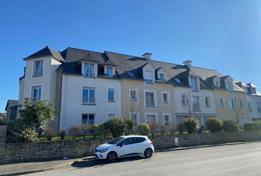 VA2740-ELYSEEGALLIC-VG-01042026-021821-1