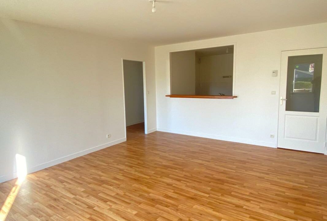 VA2740-ELYSEEGALLIC-VG-01042026-021821-2