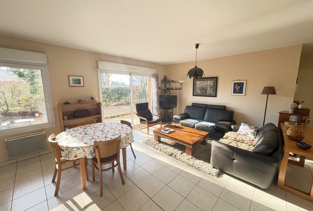 VA2832-ELYSEEGALLIC-VG-01042026-021822-1