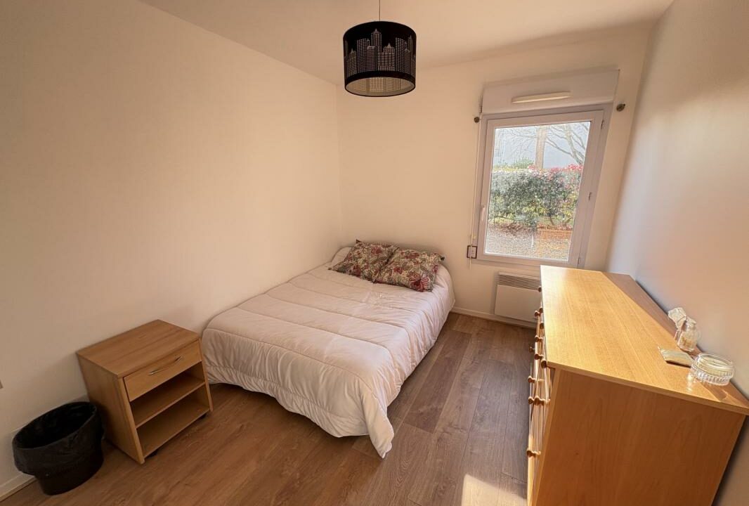 VA2832-ELYSEEGALLIC-VG-01042026-021822-3