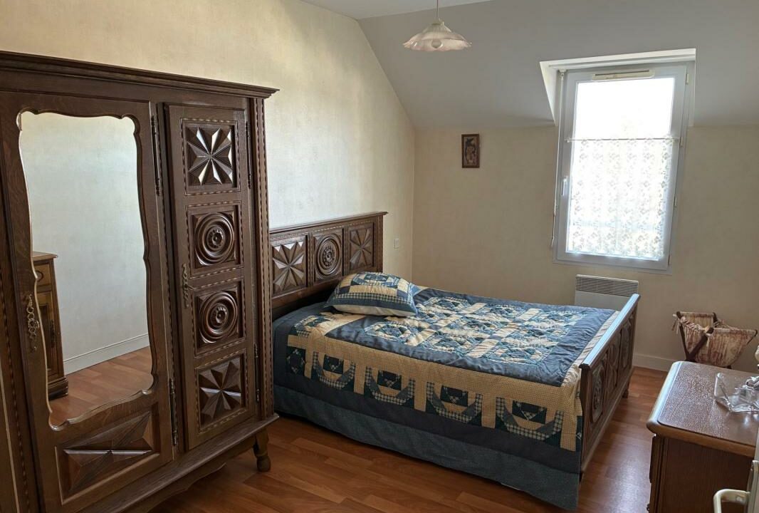 VA2893-ELYSEEGALLIC-VG-01042026-021824-5