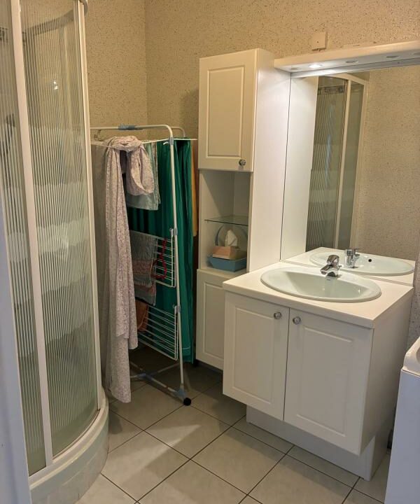 VA2893-ELYSEEGALLIC-VG-01042026-021824-6