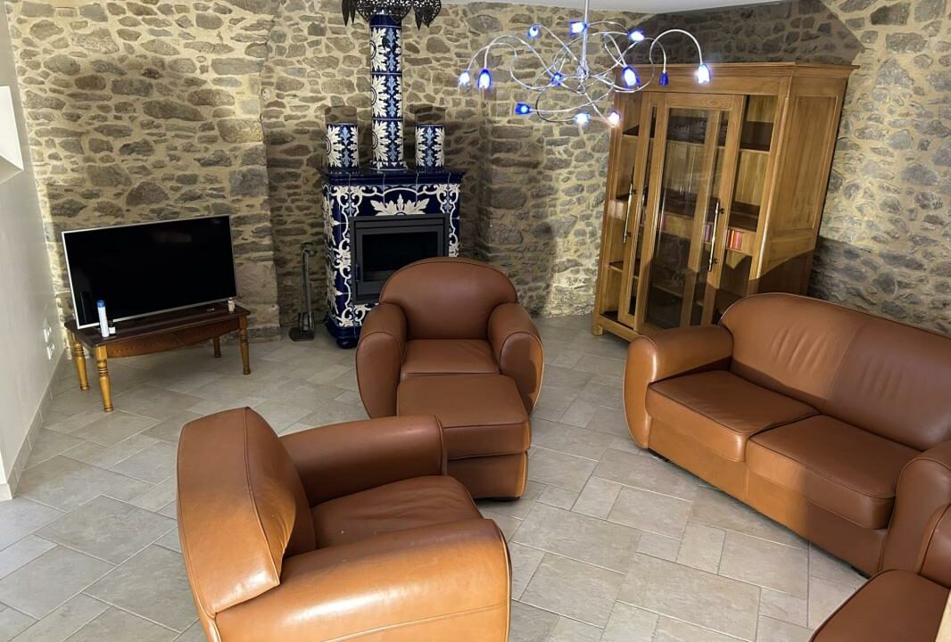 VM2343-ELYSEEGALLIC-VG-01042026-021825-3