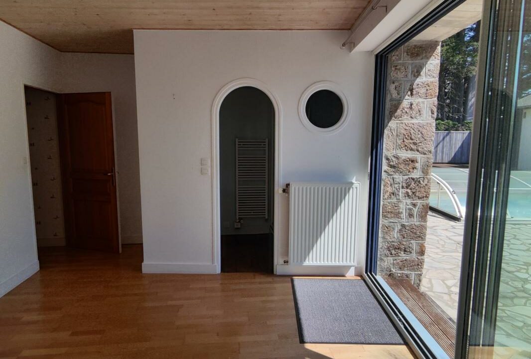 VM2362-ELYSEEGALLIC-VG-01042026-021826-5