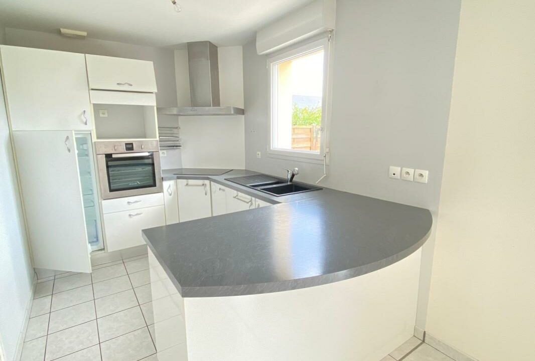 VM2407-ELYSEEGALLIC-VG-01042026-021828-2