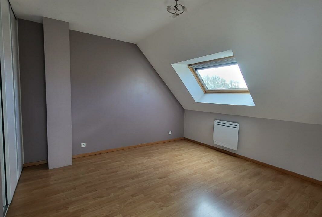 VM2456-ELYSEEGALLIC-VG-01042026-021828-8