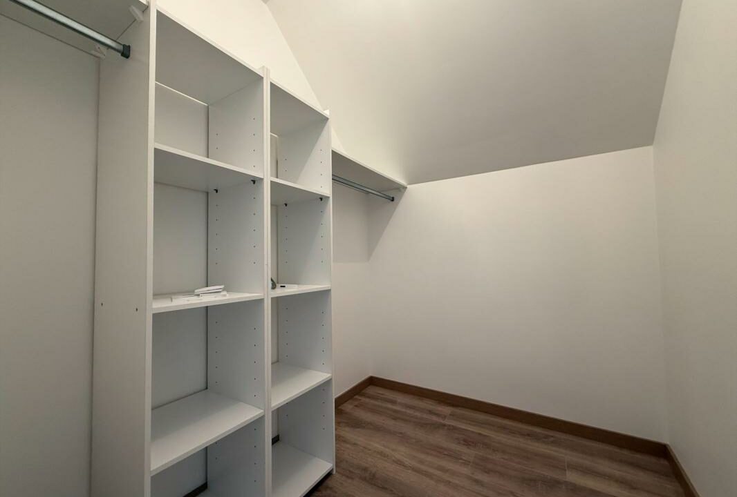 VM2486-ELYSEEGALLIC-VG-01042026-021830-11