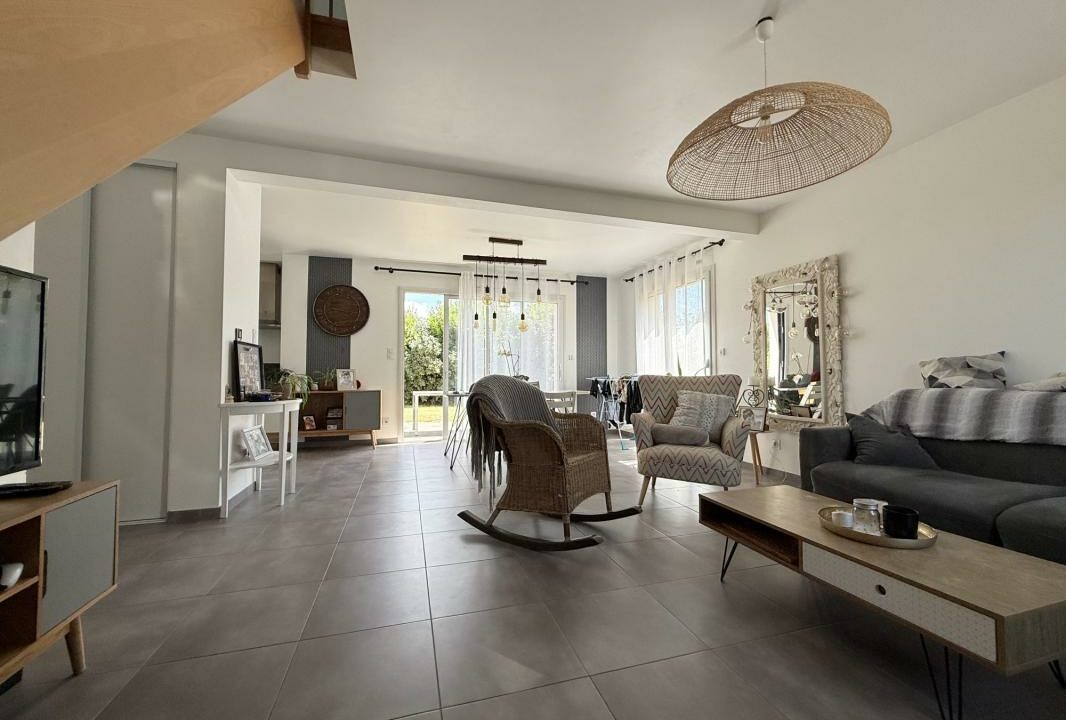 VM2487-ELYSEEGALLIC-VG-01042026-021830-3