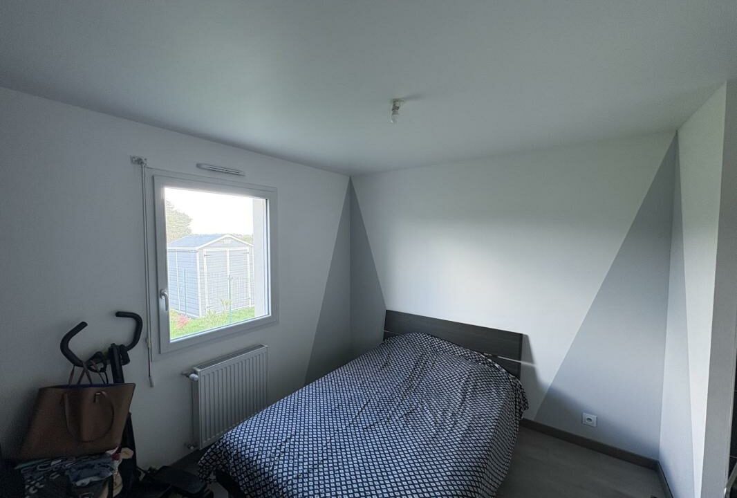 VM2493-ELYSEEGALLIC-VG-01042026-021831-6