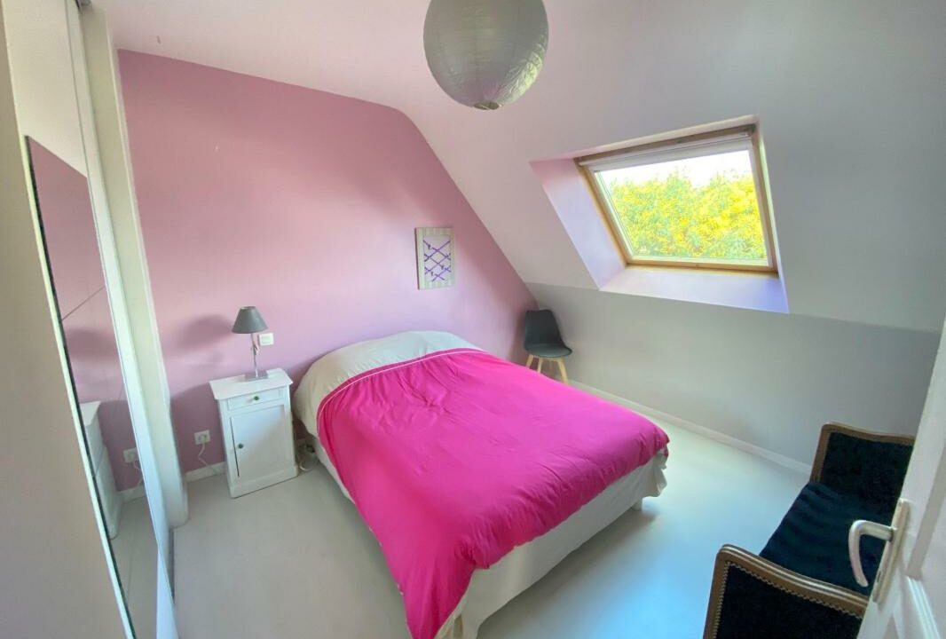 VM2506-ELYSEEGALLIC-VG-01042026-021831-9