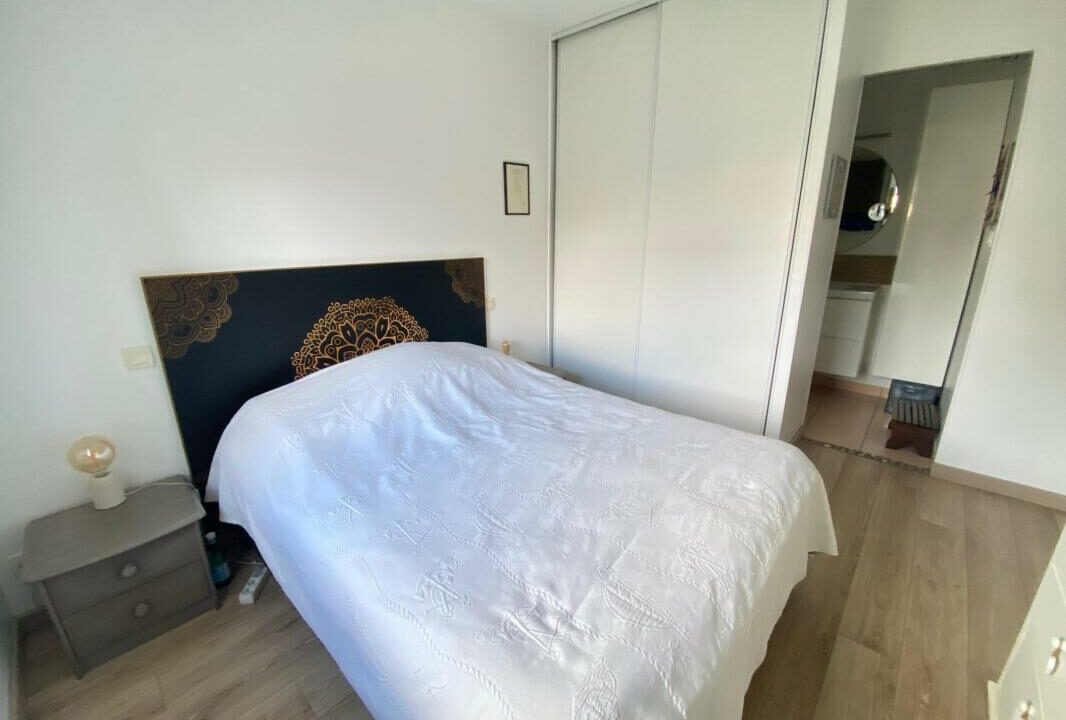 VM2506-ELYSEEGALLIC-VG-25042026-134845-5