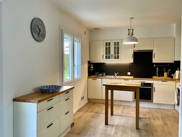 VM2524-ELYSEEGALLIC-VG-01042026-021831-3