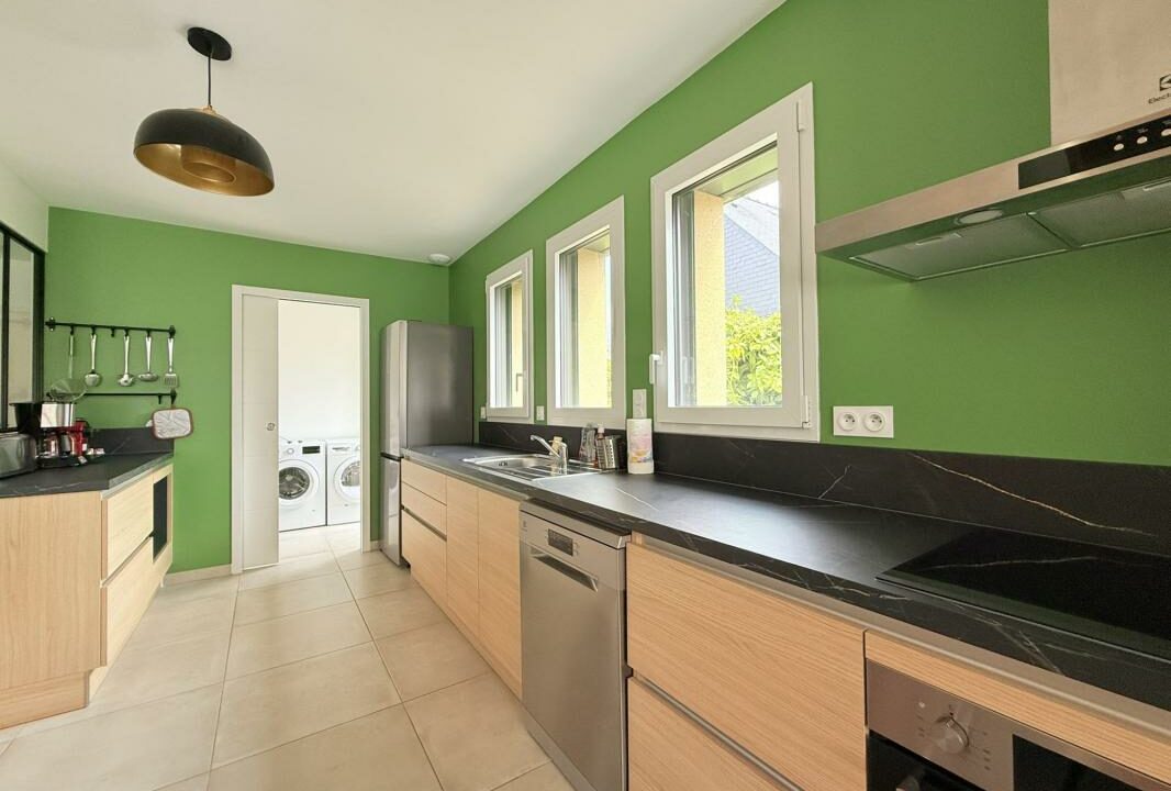 VM2567-ELYSEEGALLIC-VG-09062026-141659-7