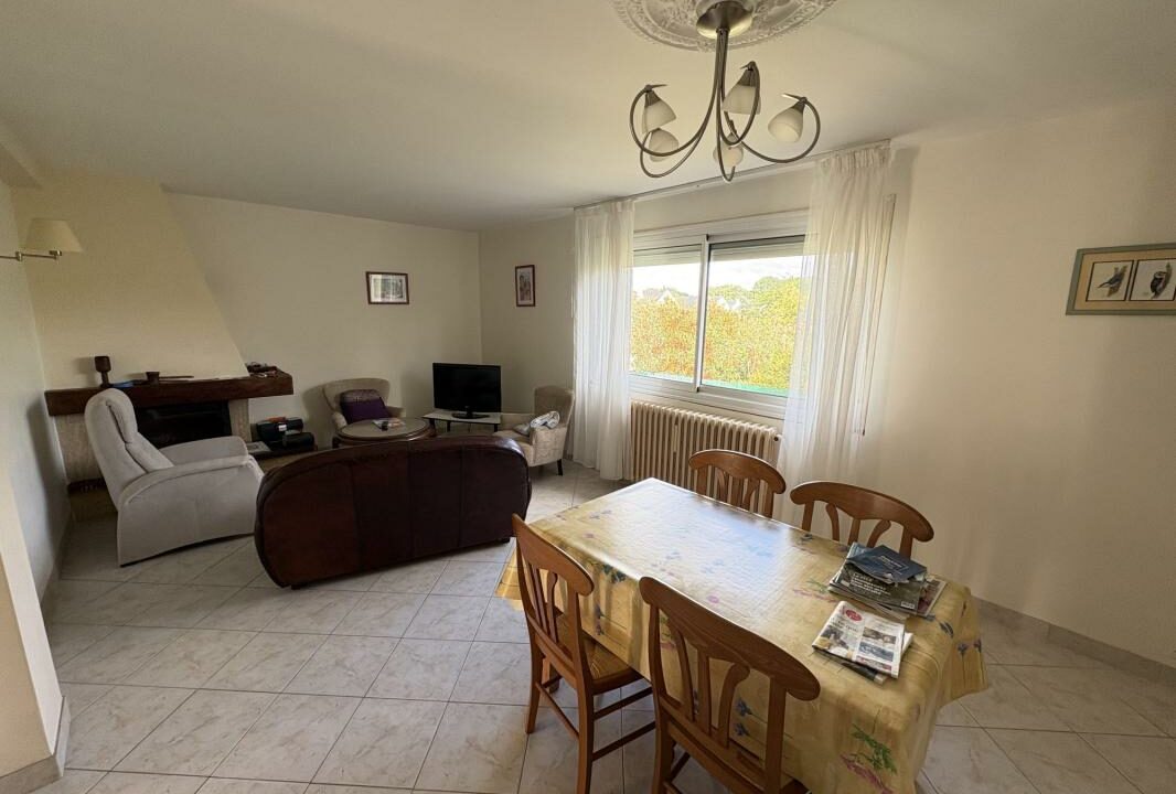 VM2576-ELYSEEGALLIC-VG-03072026-015446-4