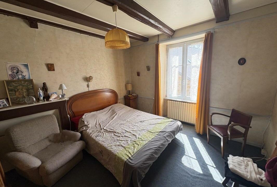 VM2608-ELYSEEGALLIC-VG-31072026-013619-4