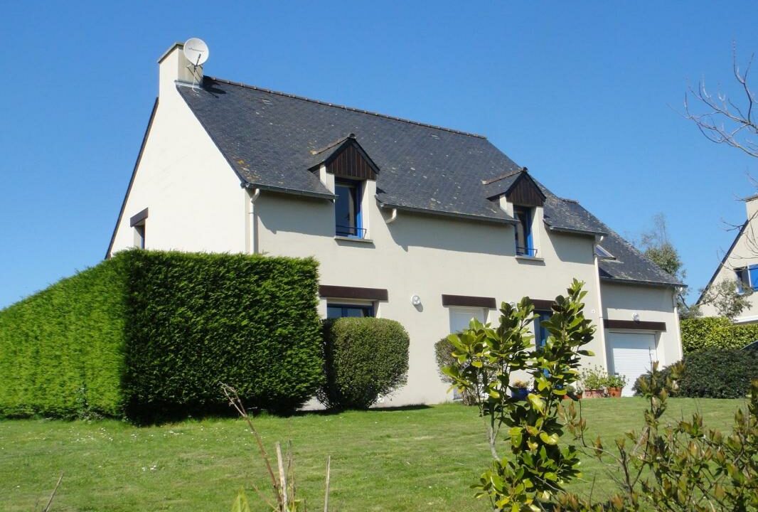 LM2351-ELYSEEGALLIC-VG-11082026-135429