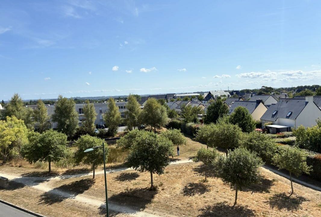 VA2843-ELYSEEGALLIC-VG-07082026-020630-9