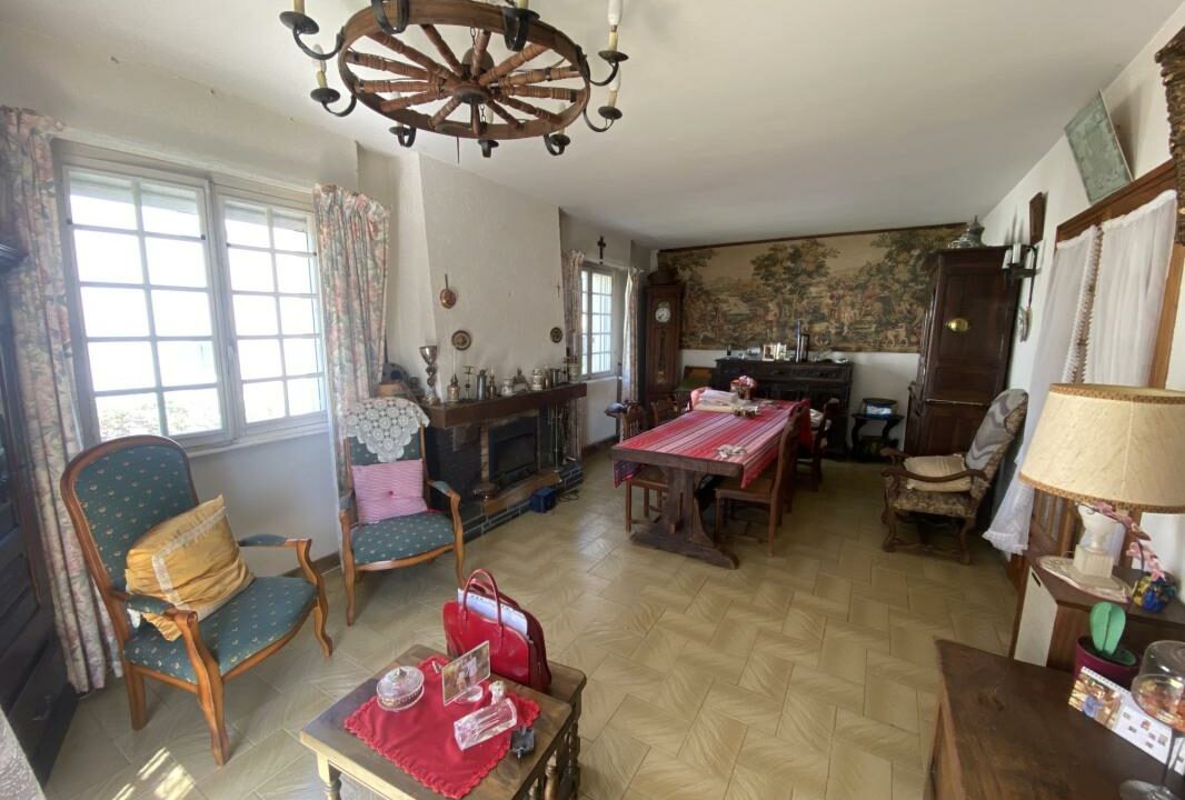 VM2390-ELYSEEGALLIC-VG-20082026-015432-1