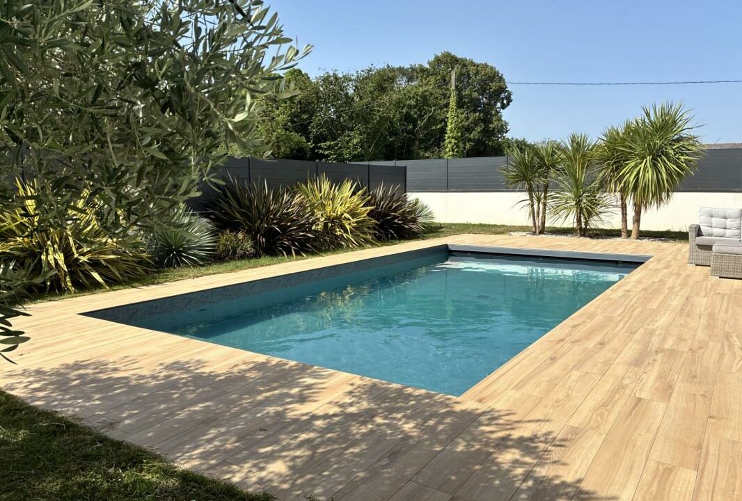VM2588-ELYSEEGALLIC-VG-07082026-020631-2