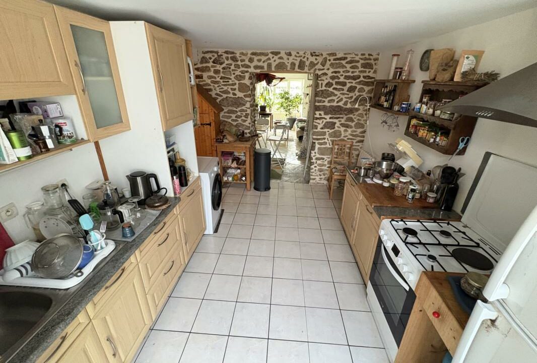 VM2547-ELYSEEGALLIC-VG-15092026-134822-7