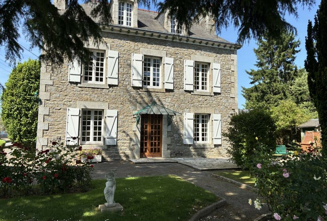 VM2549-ELYSEEGALLIC-VG-15092026-134823-1