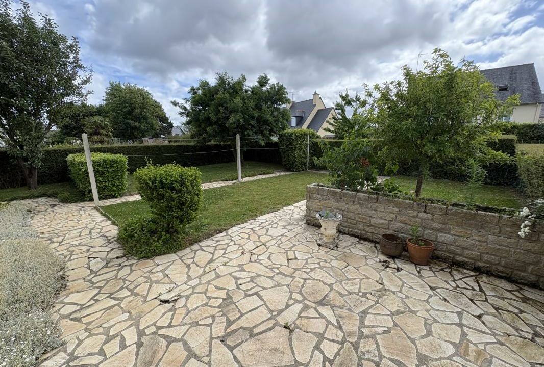 VM2570-ELYSEEGALLIC-VG-15092026-134824-9